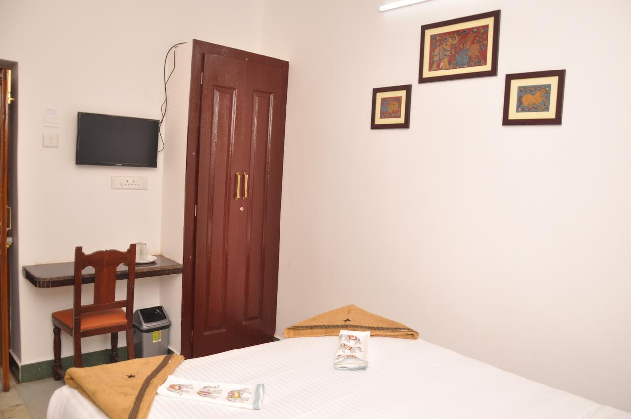Rams Inn Thanjavur Exteriör bild