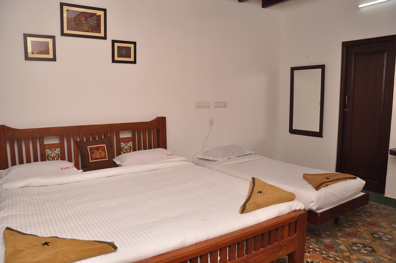Rams Inn Thanjavur Exteriör bild
