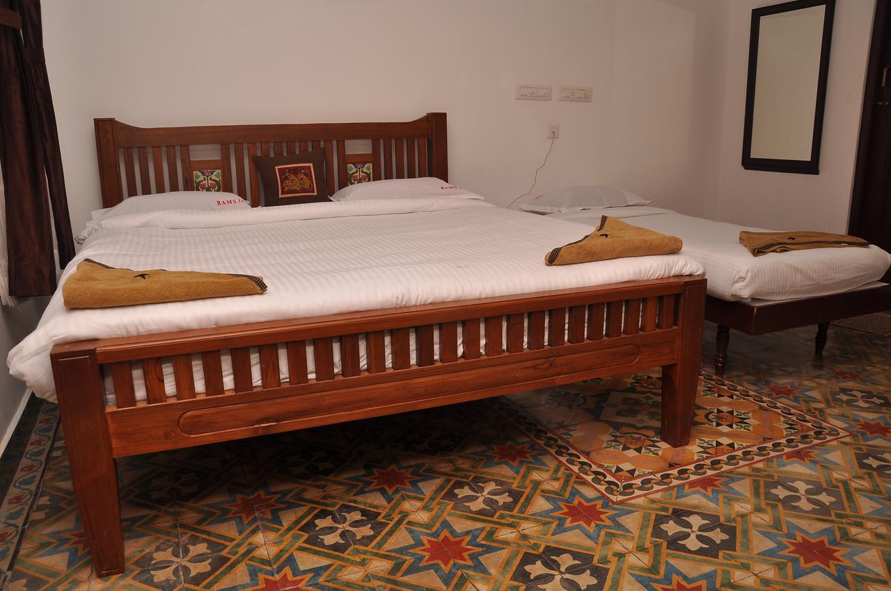 Rams Inn Thanjavur Exteriör bild